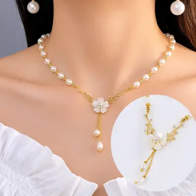 ✨ Elegant Floral Pearl Necklace ✨
